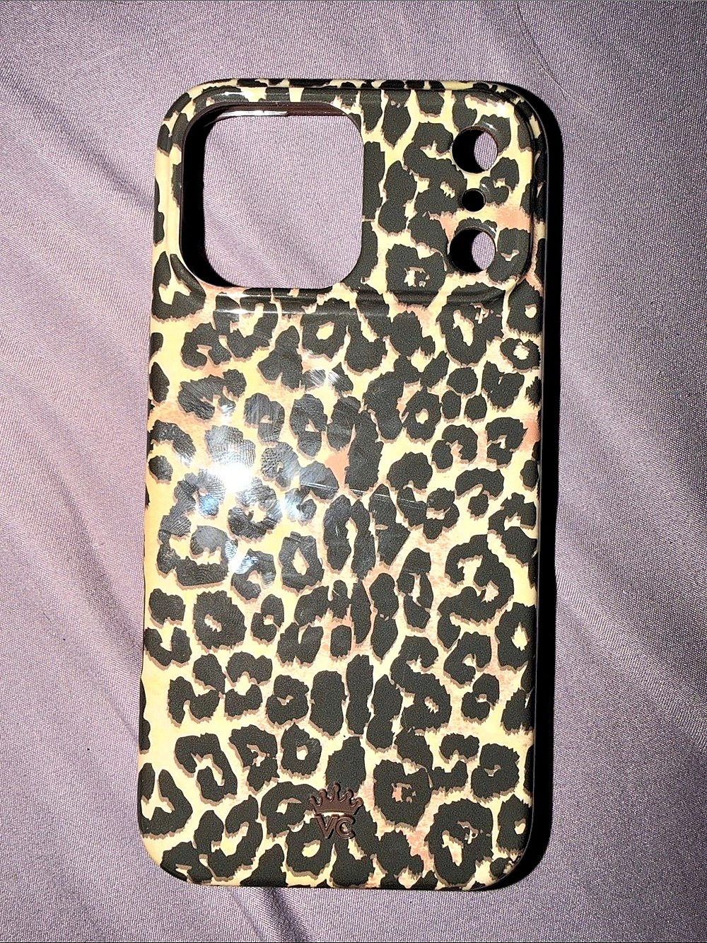 Velvet Caviar It Girl Leopard MagSafe Phone Case